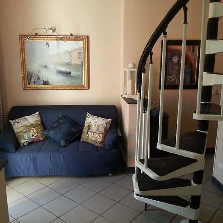 Case Vacanze Borgo Marina Империа Стая снимка