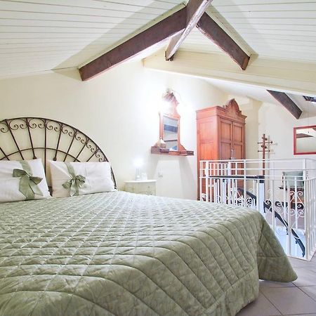 Case Vacanze Borgo Marina Империа Стая снимка
